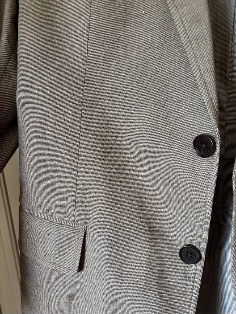 Banana Republic Men's Brown Taupe Two-Button Sport Coat